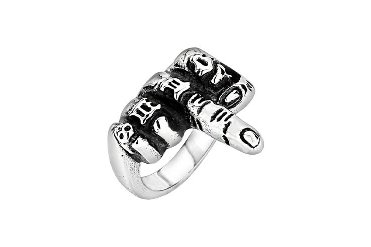 Bague homme doigt d'honneur noir d'argent