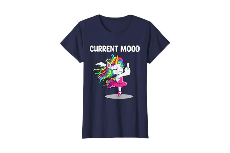 T-shirt inscription "current mood" bleu marine avec motif licorne doigt d'honneur pour femme